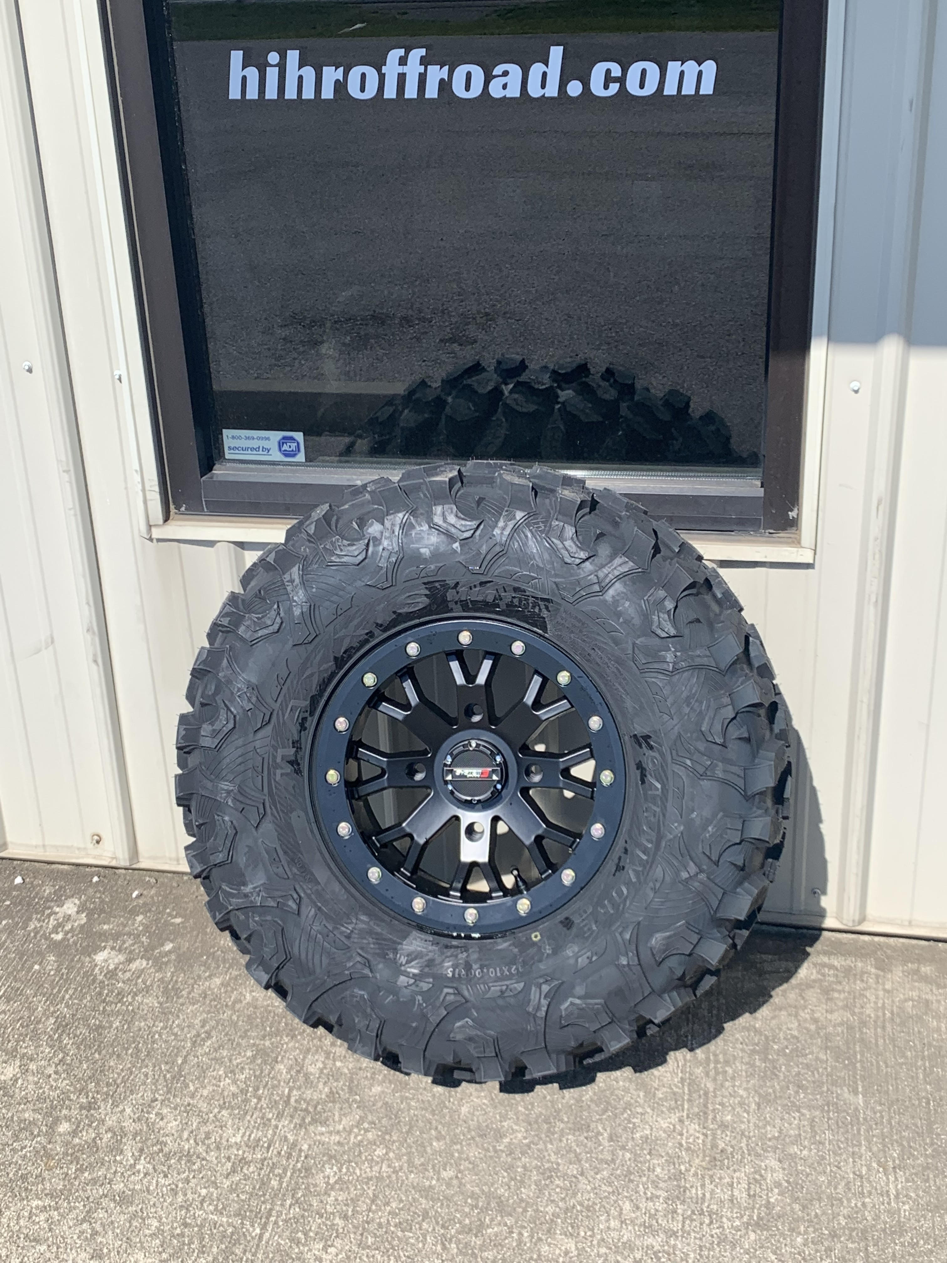 Maxxis Carnivore (32x10-15) & System 3 SB-4 (15x7) Package
