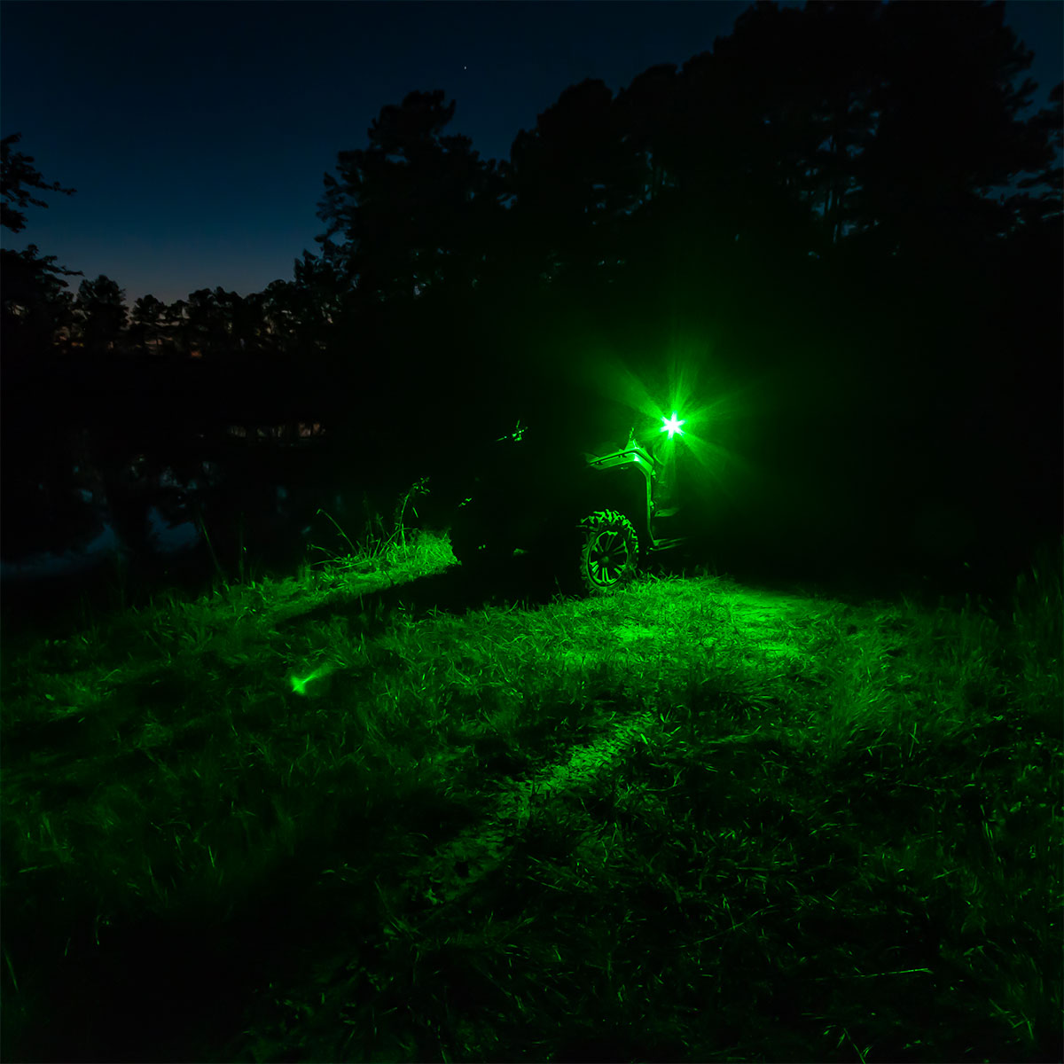 Seizmik Pursuit Night Vision Series Side View Mirror (Pair – Cast Aluminum) – 1.75″ Round Tube (In Store).